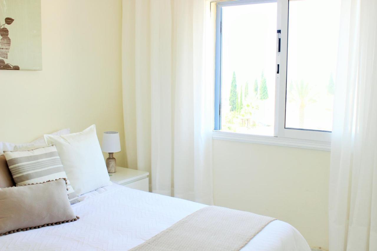 Regina Gardens, Phase 1 Apartament *